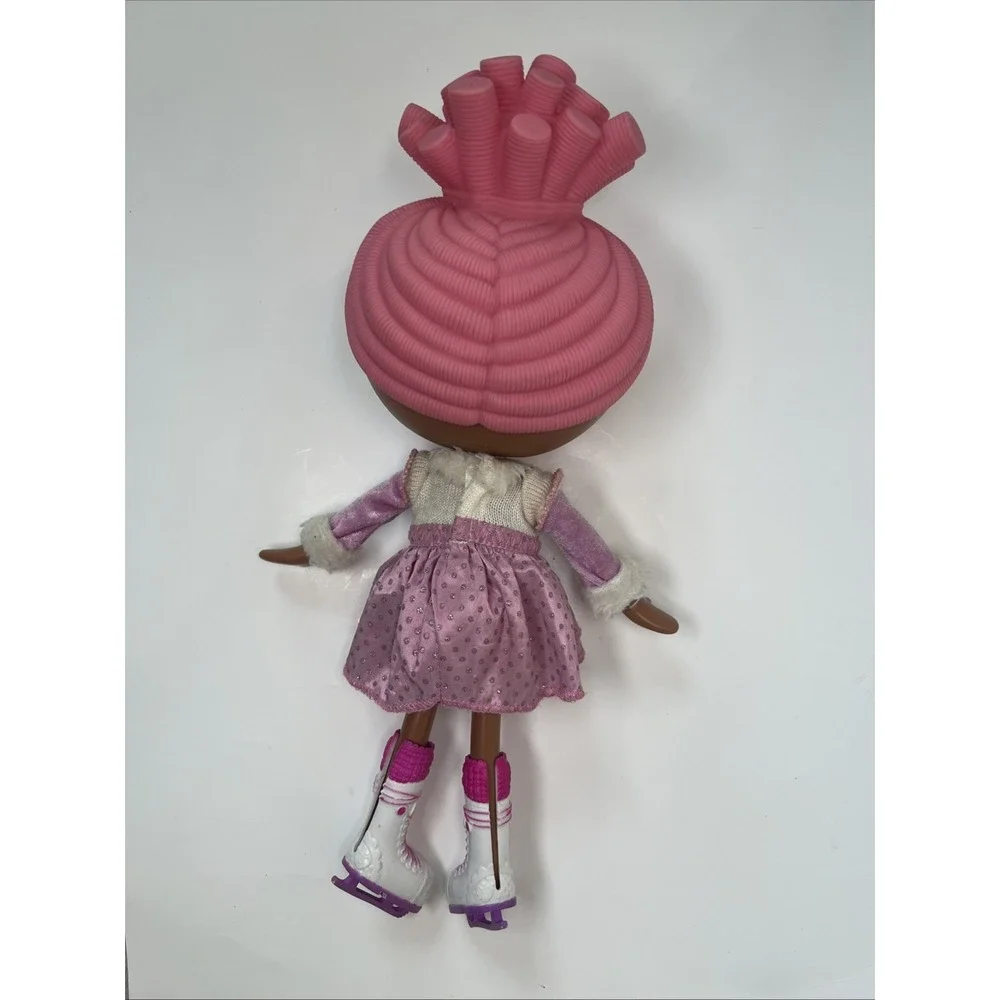 Lalaloopsy Swirly Figure Eight 13